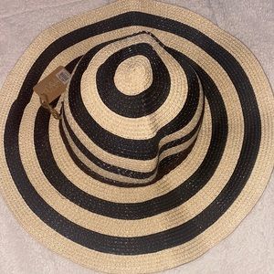 Tan and Black Wide-Brimmed Sun Hat